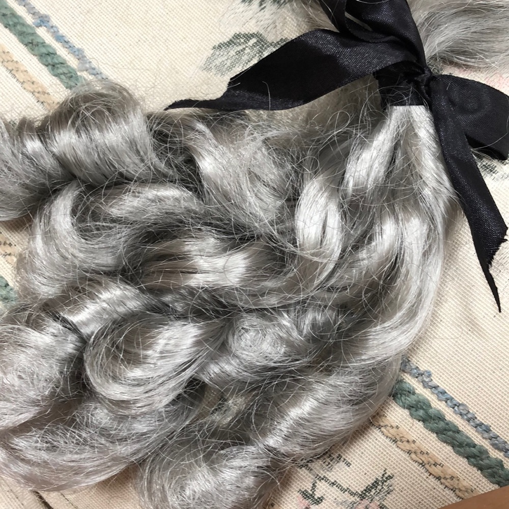 President Wig - Picture 2 of 5